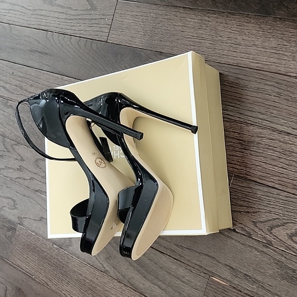Michael Kors Black Women's Heels - Picture 5 of 5